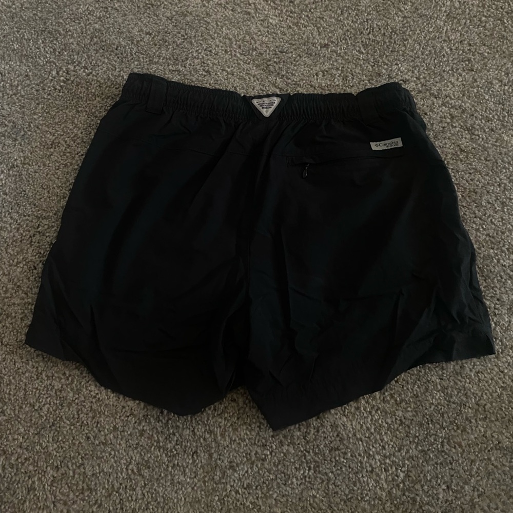 Columbia PFG  shorts